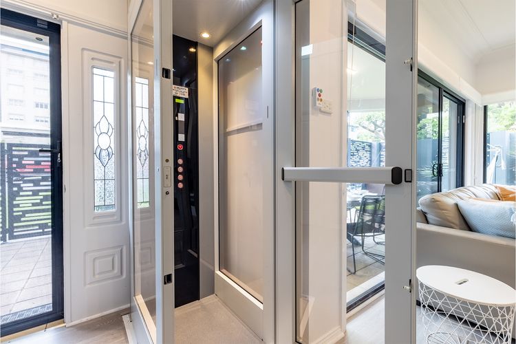 Beach Haven, 3a Messines Street – 4 Minute walk to the beach, WiF, Air Con