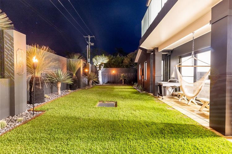 Beach Haven, 3a Messines Street – 4 Minute walk to the beach, WiF, Air Con