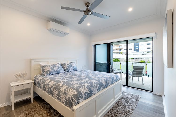 Beach Haven, 3a Messines Street – 4 Minute walk to the beach, WiF, Air Con