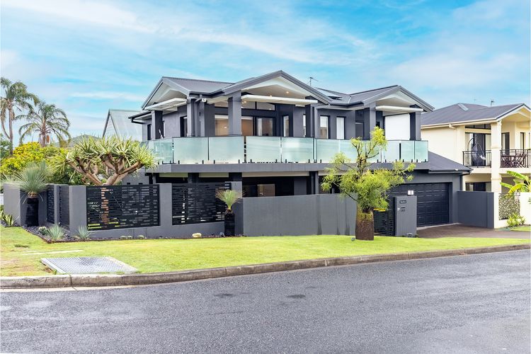 Beach Haven, 3a Messines Street – 4 Minute walk to the beach, WiF, Air Con