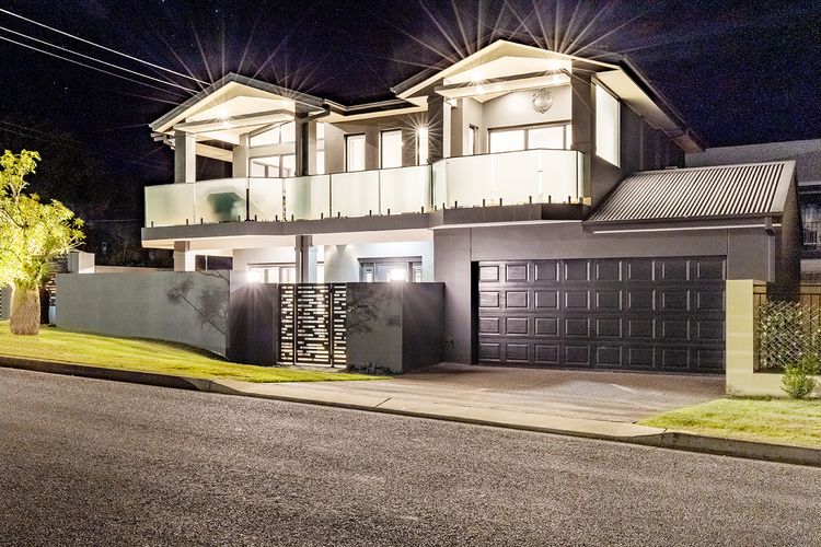 Beach Haven, 3a Messines Street – 4 Minute walk to the beach, WiF, Air Con