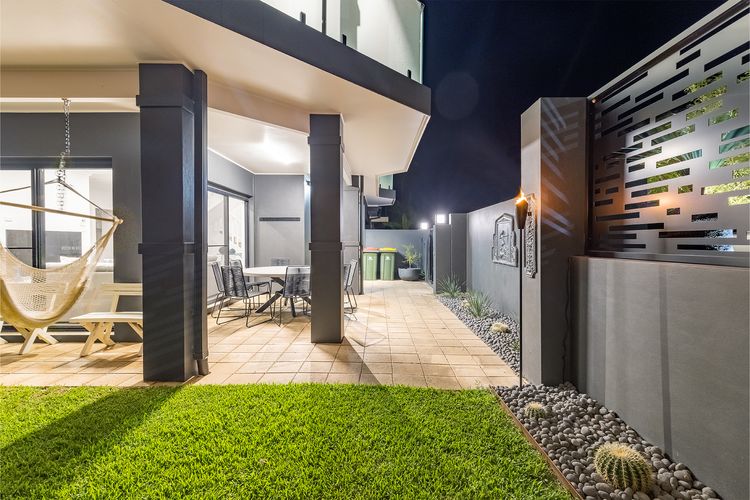Beach Haven, 3a Messines Street – 4 Minute walk to the beach, WiF, Air Con