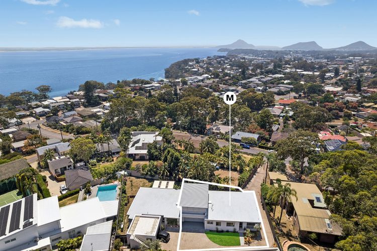 Galoola Hidden Gem, 2/97 Galoola Drive, Rooftop outdoor area with spectacular views, Wi-Fi and air conditioning
