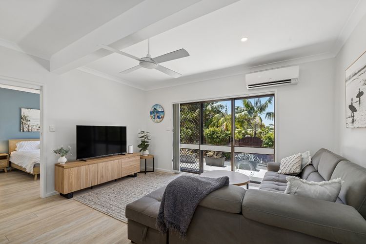 Galoola Hidden Gem, 2/97 Galoola Drive, Rooftop outdoor area with spectacular views, Wi-Fi and air conditioning