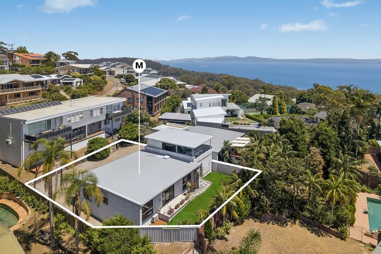 Galoola Hidden Gem, 2/97 Galoola Drive, Rooftop outdoor area with spectacular views, Wi-Fi and air conditioning