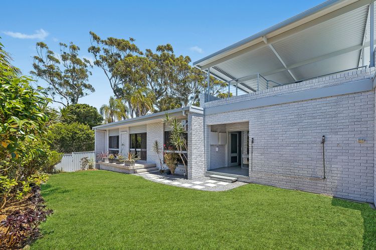Galoola Hidden Gem, 2/97 Galoola Drive, Rooftop outdoor area with spectacular views, Wi-Fi and air conditioning