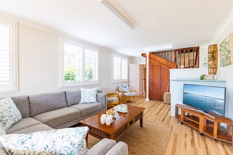 Anchored at Fingal Bay, 80 Marine Drive