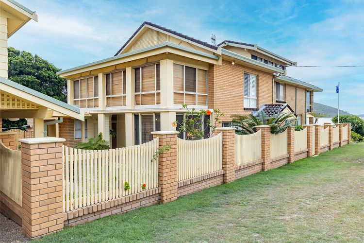 Anchored at Fingal Bay, 80 Marine Drive