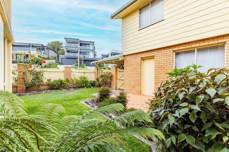 Anchored at Fingal Bay, 80 Marine Drive