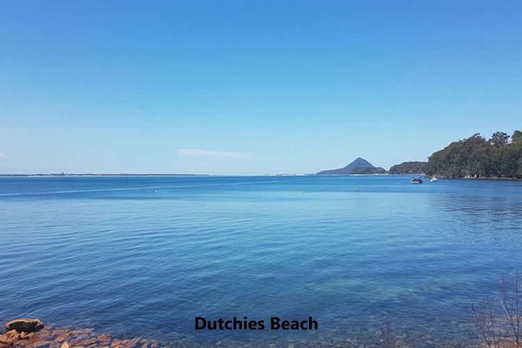 Dutchies By The Sea, 2/61 Christmas Bush Ave – Spectacular views, close to the beach, Wi-Fi