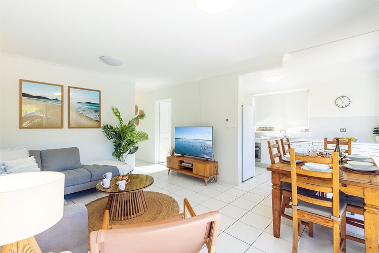 Fingal Bay Coastal Retreat,  1/12 Marine Drive – fantastic ground floor duplex with Air Conditioning and WIFI