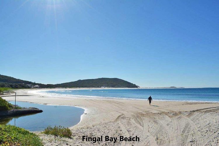 Fingal Bay Coastal Retreat,  1/12 Marine Drive – fantastic ground floor duplex with Air Conditioning and WIFI
