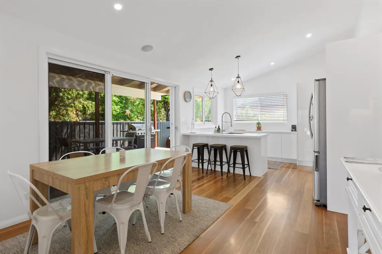 Bay Escape, 32 Wahgunyah Rd – Beautiful property with boat parking, WiFi and ducted air conditioning