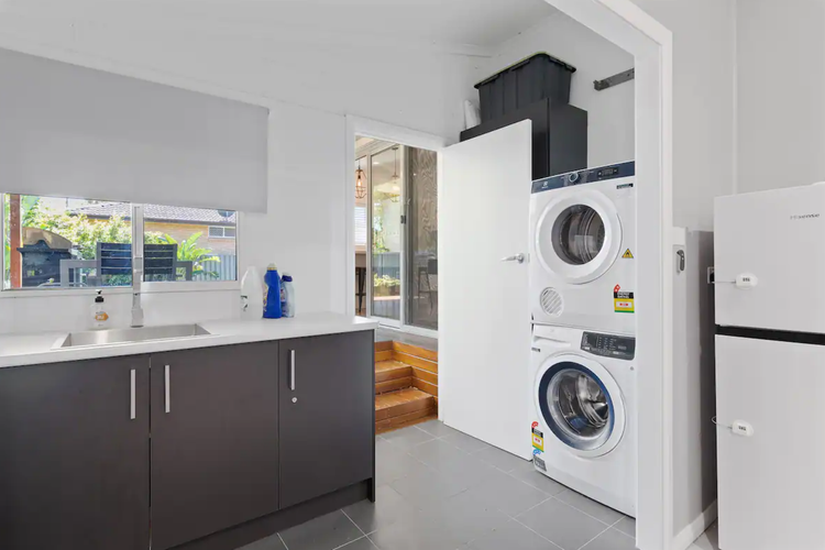 Bay Escape, 32 Wahgunyah Rd – Beautiful property with boat parking, WiFi and ducted air conditioning