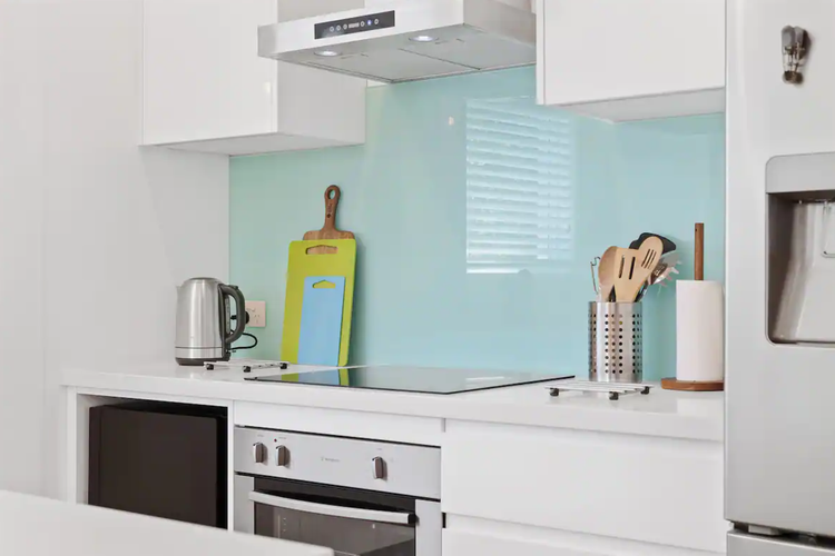 Bay Escape, 32 Wahgunyah Rd – Beautiful property with boat parking, WiFi and ducted air conditioning