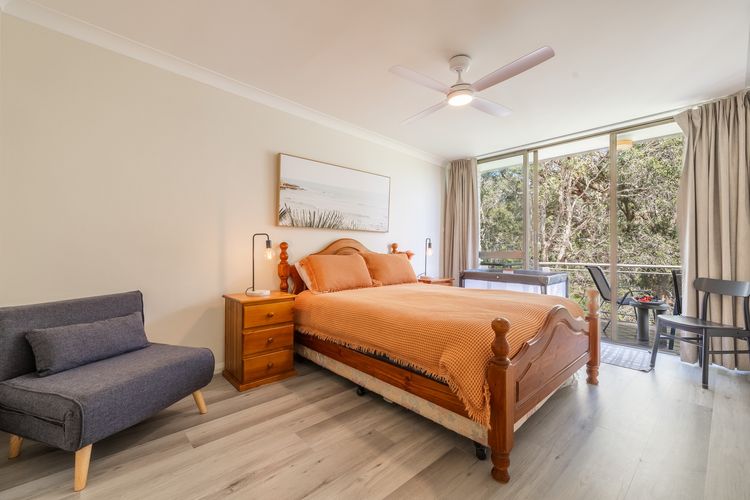 Mistral Court 14, 17 Mistral Close – across the road from the beach