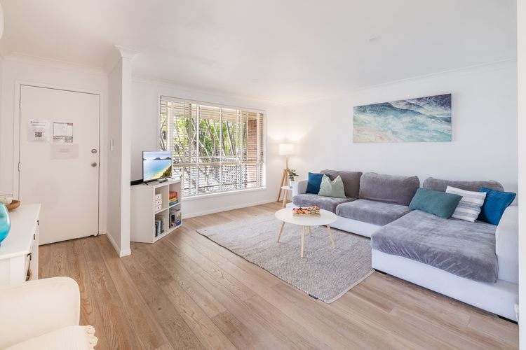 Pet friendly Driftwood Cottage, 1/28 Farm Rd – W-Fi, Air Con and ground floor