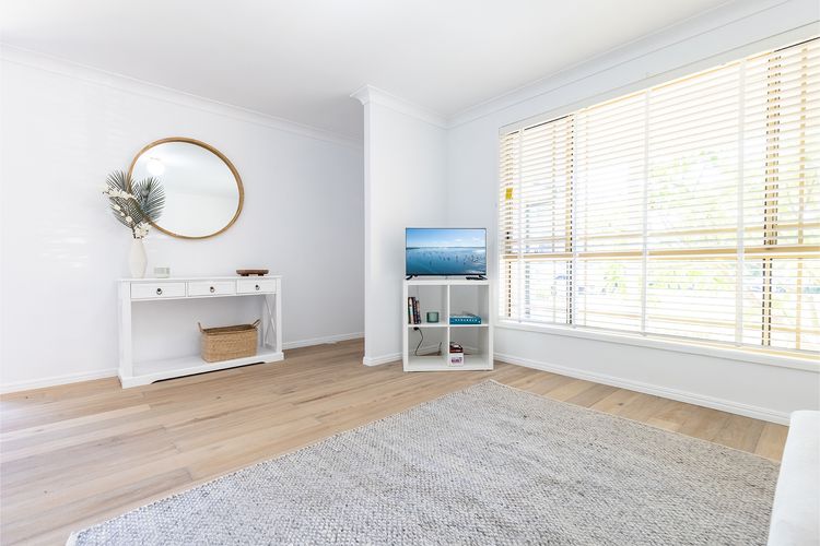 Driftwood Cottage, 1/28 Farm Rd – pet friendly, W-Fi, Air Con and ground floor