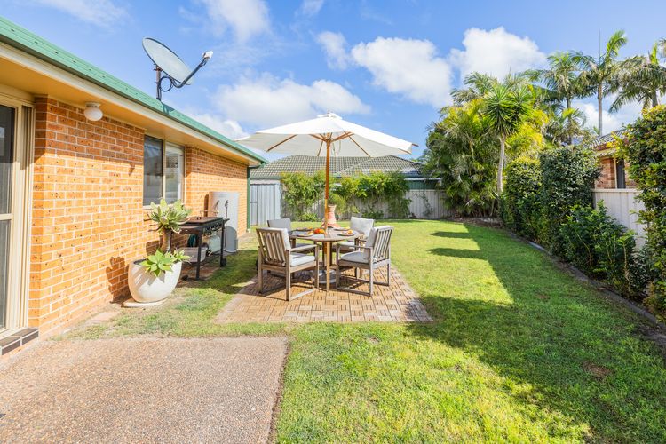 Pet friendly Driftwood Cottage, 1/28 Farm Rd – W-Fi, Air Con and ground floor