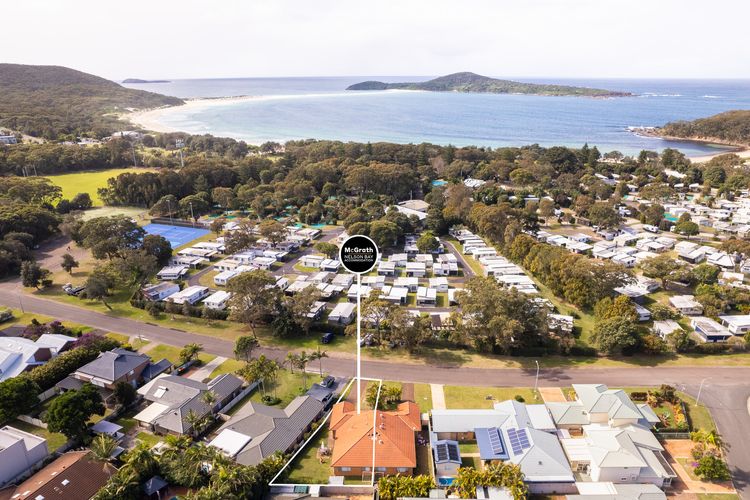 Pet friendly Driftwood Cottage, 1/28 Farm Rd – W-Fi, Air Con and ground floor