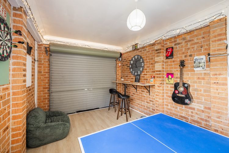 Pet friendly Driftwood Cottage, 1/28 Farm Rd – W-Fi, Air Con and ground floor