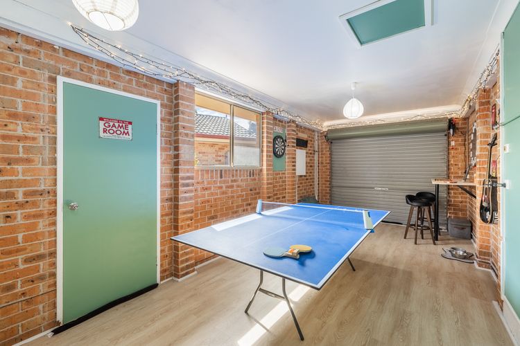 Pet friendly Driftwood Cottage, 1/28 Farm Rd – W-Fi, Air Con and ground floor