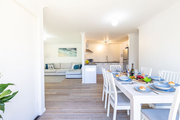 Driftwood Cottage, 1/28 Farm Rd – pet friendly, W-Fi, Air Con and ground floor