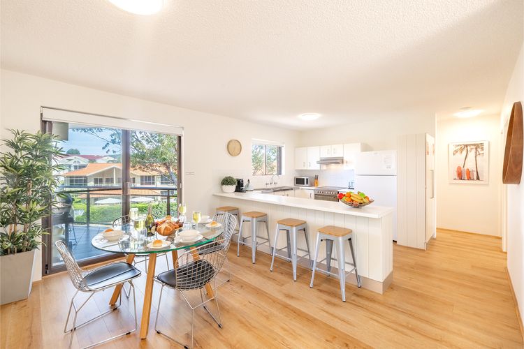 Shoreline, 9/1 Intrepid Cl – 200m to Shoal Bay beach and wifi