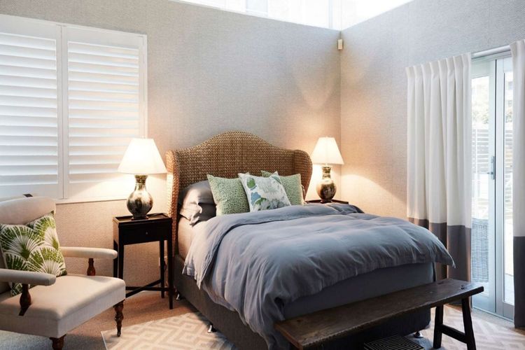 The Waterview, 2/76 Magnus St – complete style, comfort, luxury and spectacular waterviews