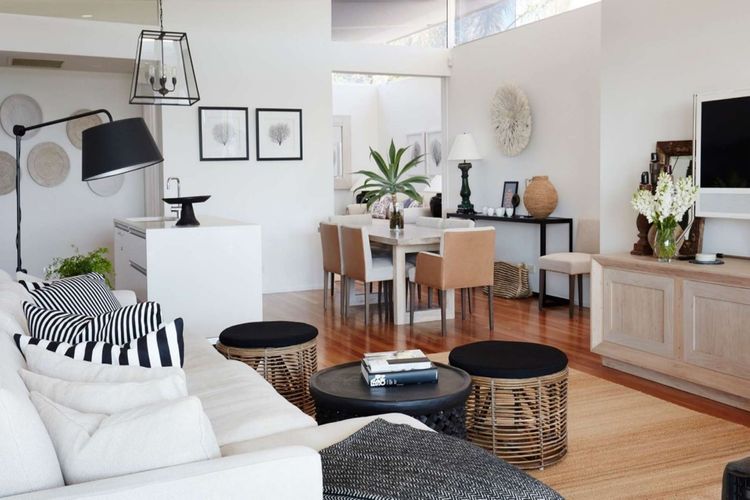 The Waterview, 2/76 Magnus St – complete style, comfort, luxury and spectacular waterviews
