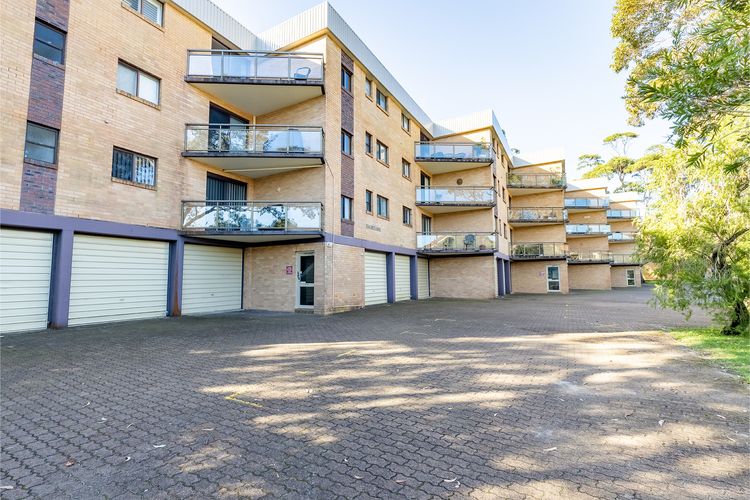 Shoreline, 5/1 Intrepid Close – Water Views and WiFi