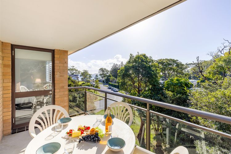 Shoreline, 5/1 Intrepid Close – Water Views and WiFi