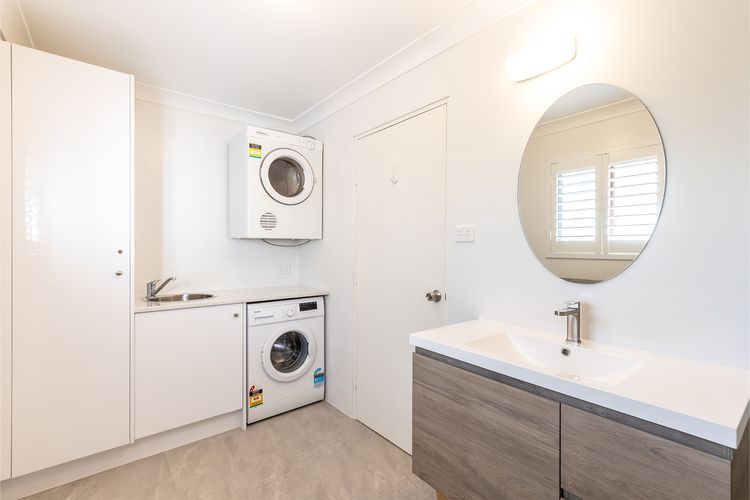 Shoreline, 5/1 Intrepid Close – Water Views and WiFi