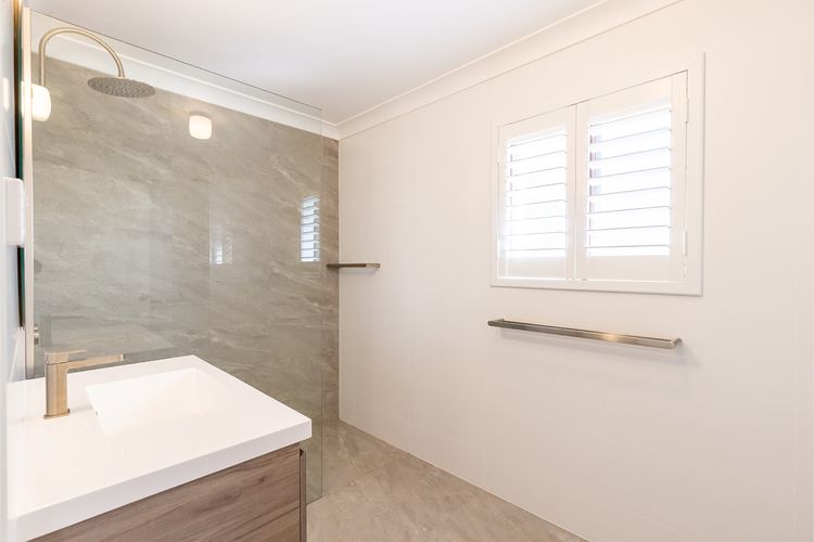 Shoreline, 5/1 Intrepid Close – Water Views and WiFi