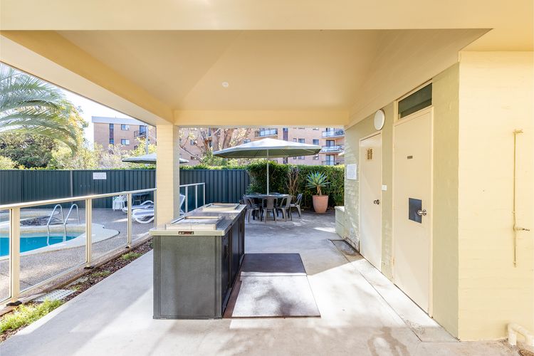 Martys, 7/2 Intrepid Cl – pool , air con , Wi-Fi and linen