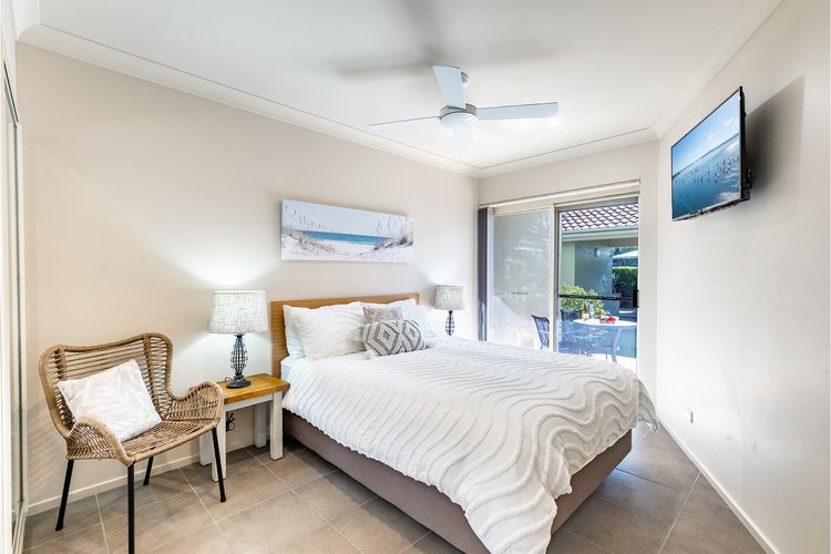 Martys, 7/2 Intrepid Cl – pool , air con , Wi-Fi and linen