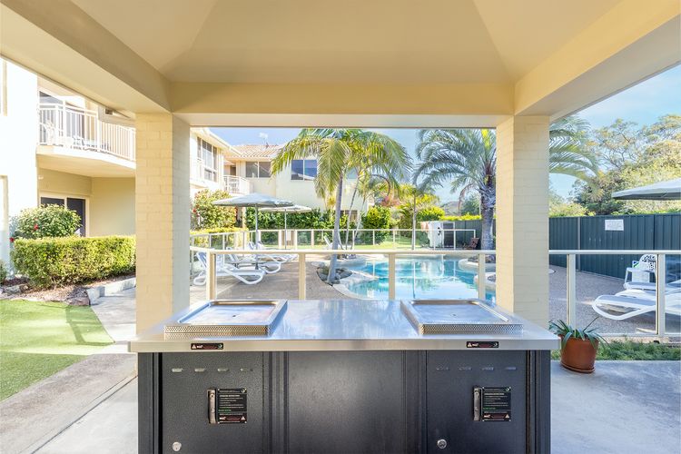 Martys, 7/2 Intrepid Cl – pool , air con , Wi-Fi and linen