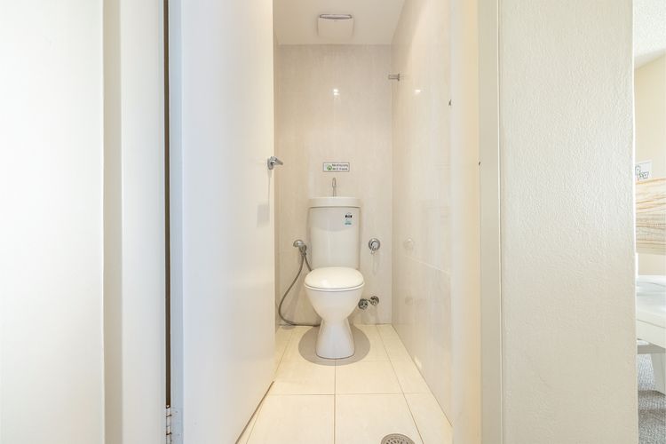 Ocean Shores, 7/27 Weatherly Cl – waterfront with fabulous views and WIFI