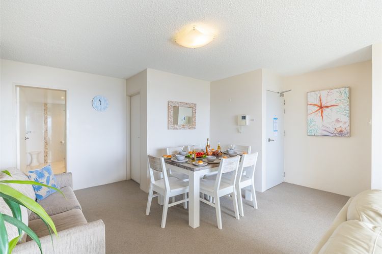 Ocean Shores, 7/27 Weatherly Cl – waterfront with fabulous views and WIFI