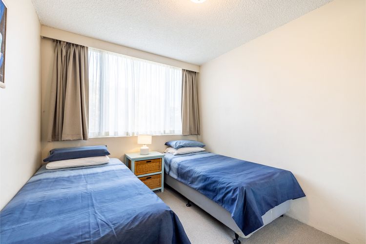 Ocean Shores, 7/27 Weatherly Cl – waterfront with fabulous views and WIFI