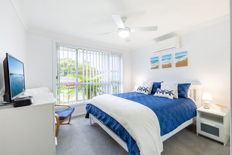 Sapphire Sands, 1/52 Boulder Bay Rd – air con, Wi-Fi, Cot & Highchair