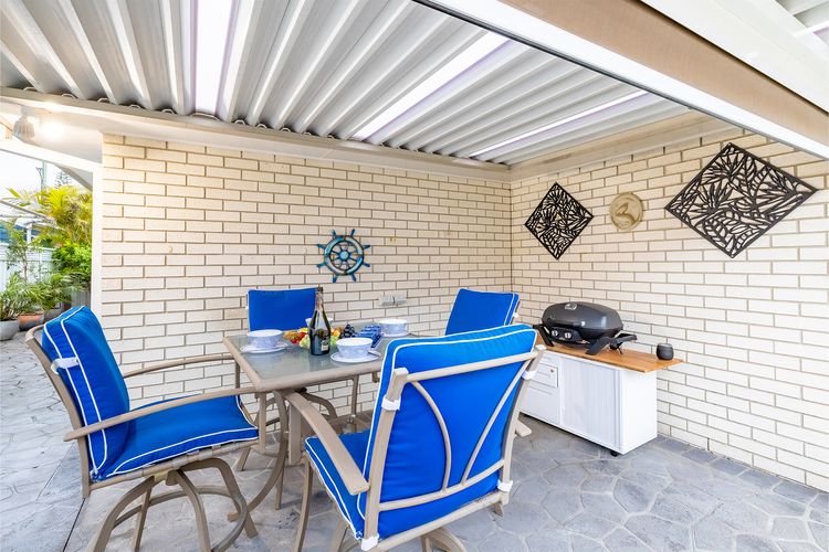 Sapphire Sands, 1/52 Boulder Bay Rd – air con, Wi-Fi, Cot & Highchair