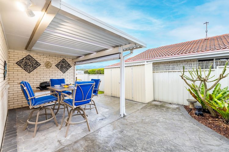 Sapphire Sands, 1/52 Boulder Bay Rd – air con, Wi-Fi, Cot & Highchair