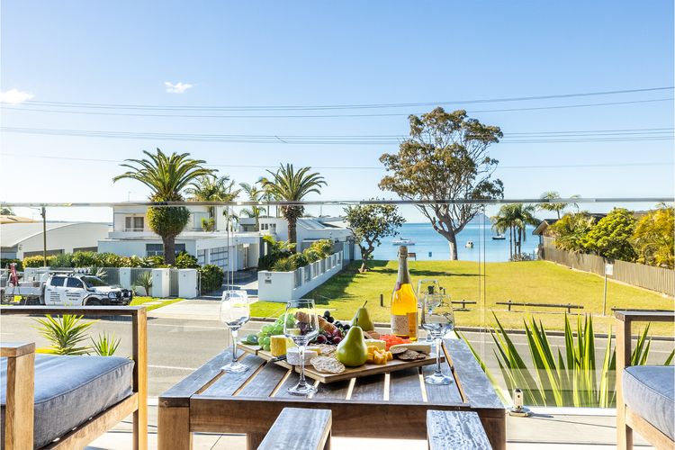 Escape on Wanda, 188 Soldiers Point Rd – Spectacular views, Ducted Air Con, WiFi