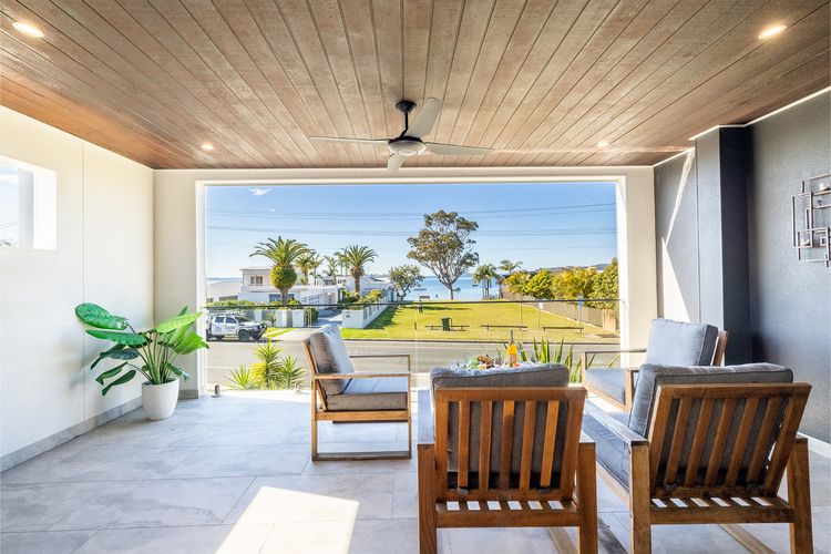 Escape on Wanda, 188 Soldiers Point Rd – Spectacular views, Ducted Air Con, WiFi