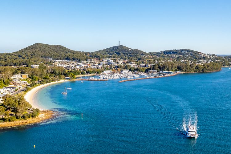 Gypsea at the Bay, 26b Achilles St – Wi-Fi , air con, luxury and linen