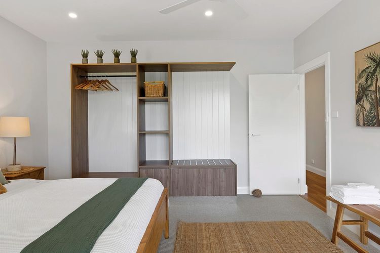 Gypsea at the Bay, 26b Achilles St – Wi-Fi , air con, luxury and linen