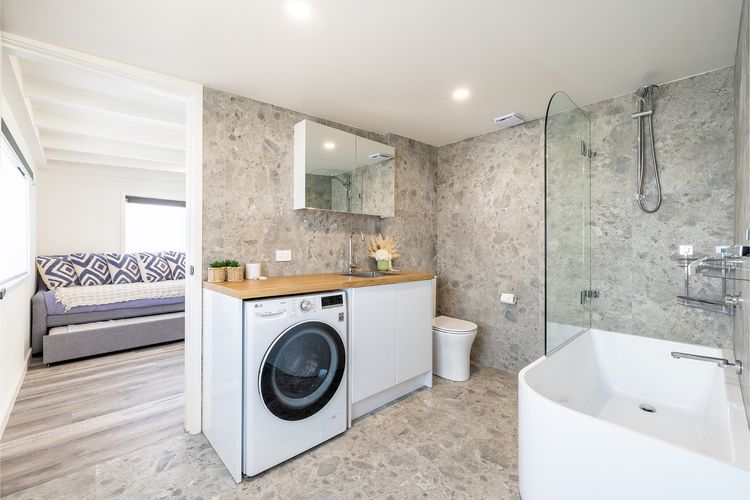 The Pacific Pearl,16 Pacific Avenue, Anna Bay – pet friendly, air con