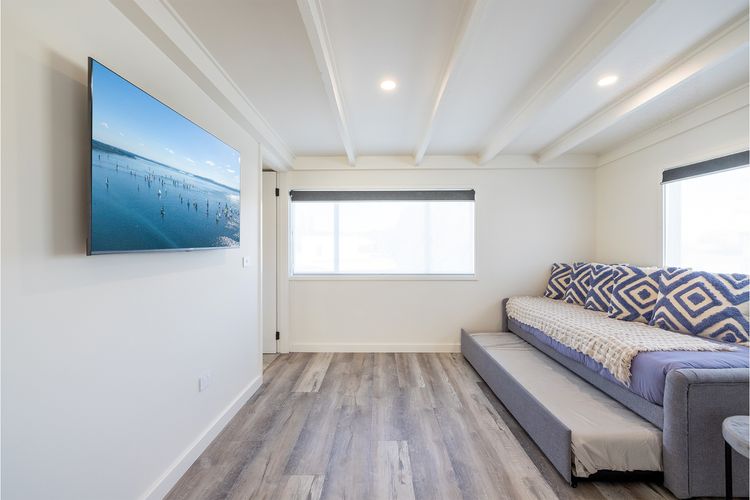 The Pacific Pearl,16 Pacific Avenue, Anna Bay – pet friendly, air con