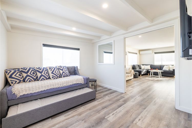 The Pacific Pearl,16 Pacific Avenue, Anna Bay – pet friendly, air con